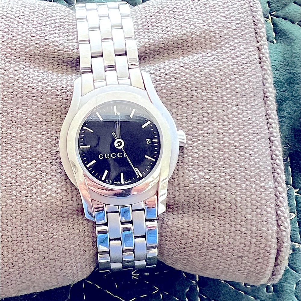 Woman Gucci Watch